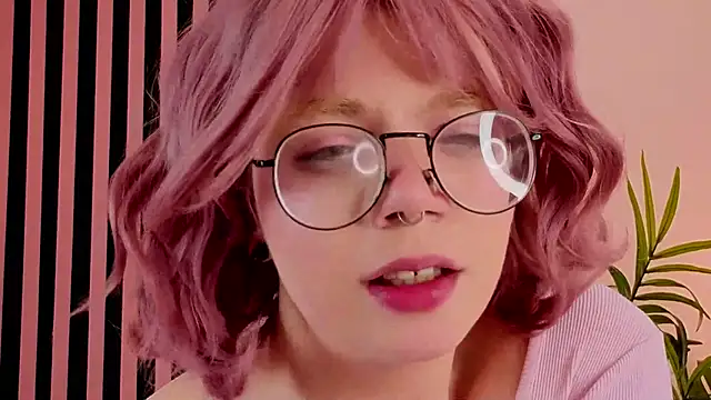 Chatroom XXX en direct de Waifu_Ketrin