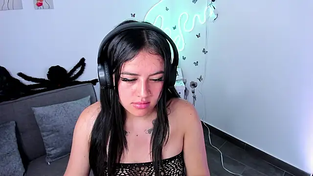 lilielou_'s Live XXX Chat