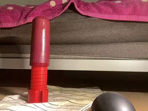 mesetti élő XXX-chatje