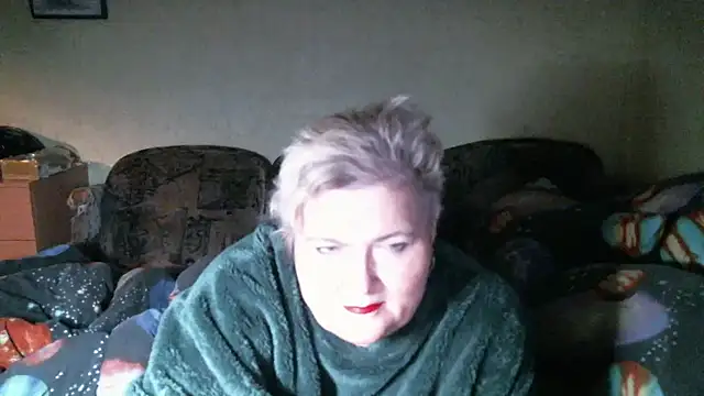 Lana555: онлайн-секс-чат