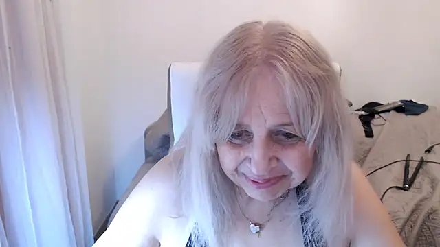 Chat +18 de SusiLifeXXX ao vivo