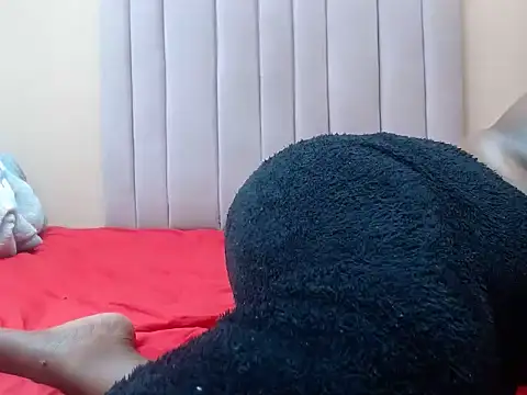 ThickDiva99 Adlı Modelin Canlı XXX Sohbeti