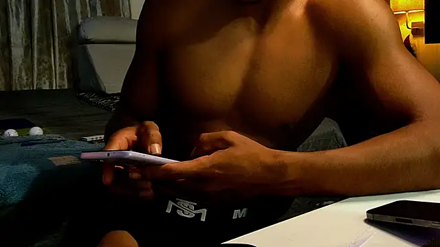 Jhon_wich Adlı Modelin Canlı XXX Sohbeti