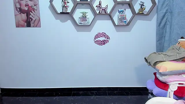 Chat XXX en directo de SharonSander