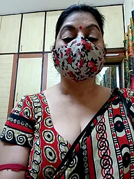 Ratna-777's Live XXX Chat