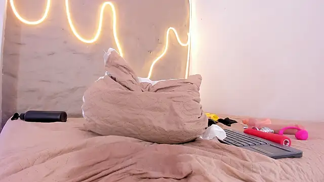 دردشة Shanntal_ الجنسية المباشرة