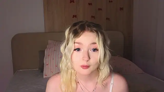 Chat +18 de minigirl ao vivo