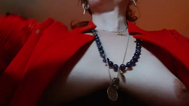 Regina_5 Live XXX-Chat