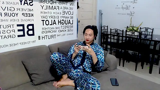 LovelyQueen69 – Live XXX-chat