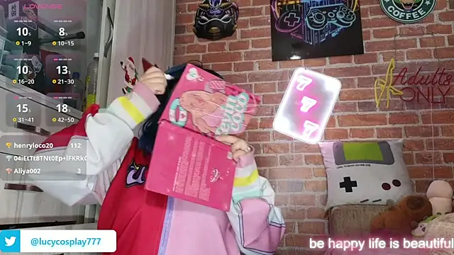 Lucycosplay777: απευθείας συνομιλία ΧΧΧ