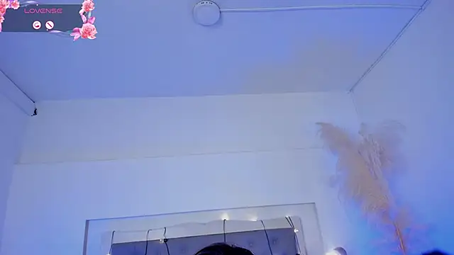 lea_walkerr élő XXX-chatje