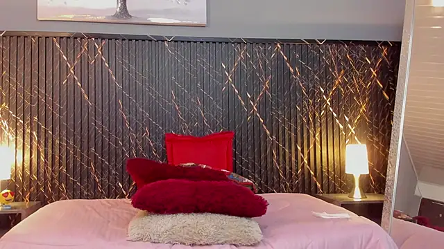 clara_heat's Live XXX Chat