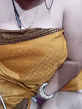 Kajal-585's Live XXX Chat