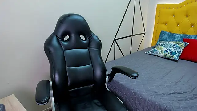 Chat +18 de Sasha_Venom ao vivo