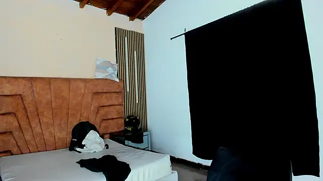 MATHY_ROBERT – Live XXX-chat