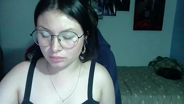 yessica_gomez01's Live XXX Chat