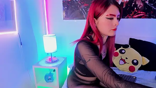 zara_rouxx élő XXX-chatje