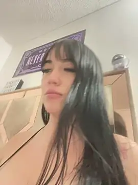 Melody_rousse__'s Live XXX Chat