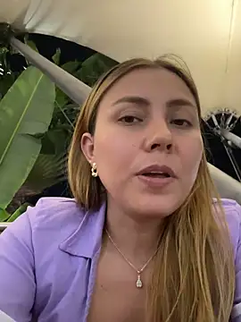 XXX chat uživo modela Sirel_