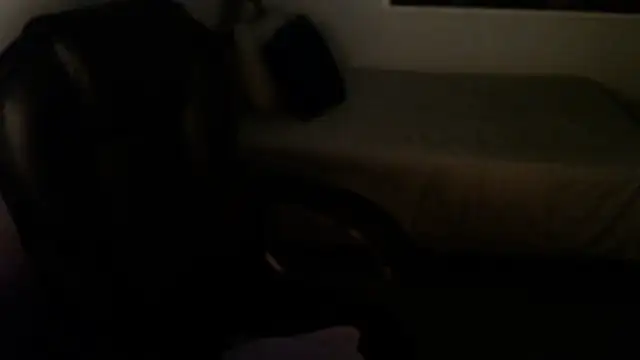 emiliaa_hot élő XXX-chatje