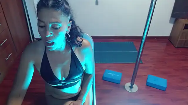 Anitta_muscle 웹캠 쇼