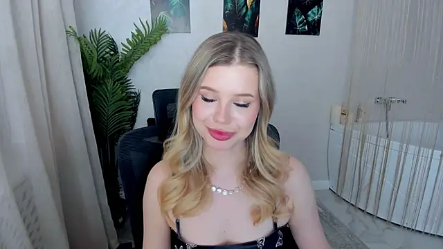 FollowLovee's Live XXX Chat