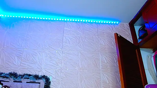 kendallsweet7 Live XXX-Chat