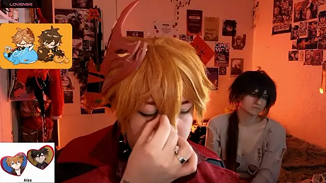 Show modela Alex_Howell na web-kameri