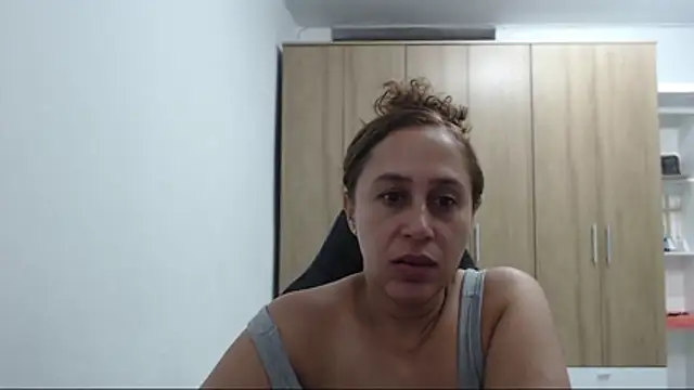 RoxanaLove9 Live XXX-chat