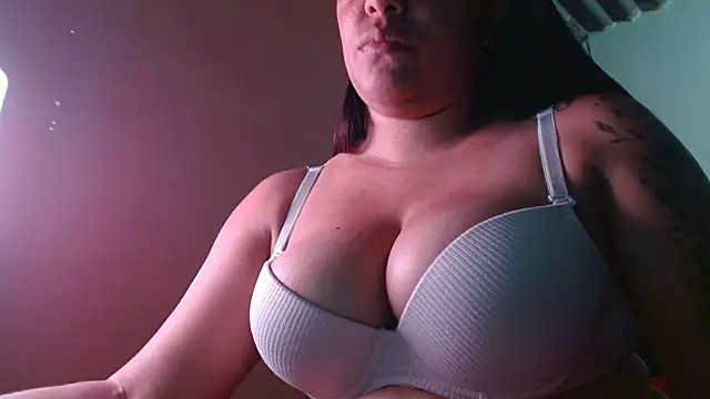 Ambarxxx_'s Live XXX Chat