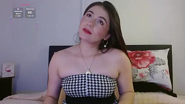 Chat XXX en directo de Salma_Tori