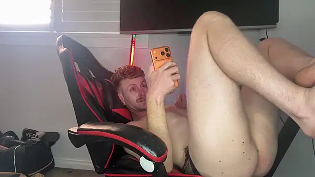 OFFICAL_DICKEDDOWNUNDER: διαδικτυακό σόου στην κάμερα