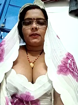 Hot_komal1's Live XXX Chat