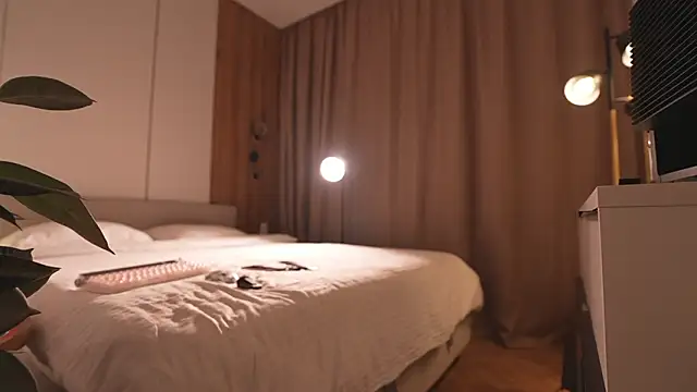 Noctivelle: онлайн-секс-чат