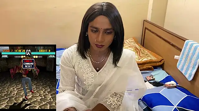 LuvLayla: απευθείας συνομιλία ΧΧΧ