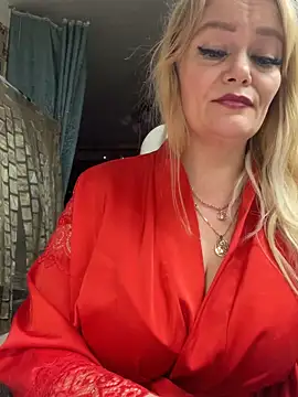 Sweet-blonde: απευθείας συνομιλία ΧΧΧ