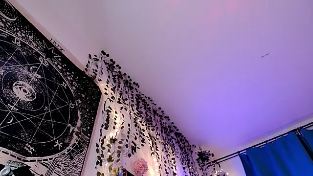 Ayla_Hicks: απευθείας συνομιλία ΧΧΧ