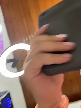 XXX chat uživo modela PaulaCruz01