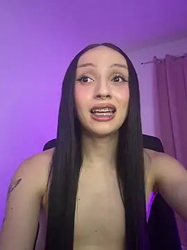 Chat +18 de Im_lauritaa ao vivo