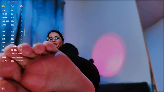 XXX chat uživo modela ScarlettRedsins