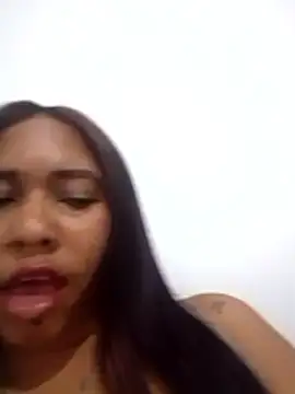 Show modela SexyNaomi29 na web-kameri