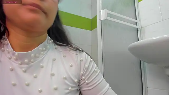 ivette_swan's Live XXX Chat