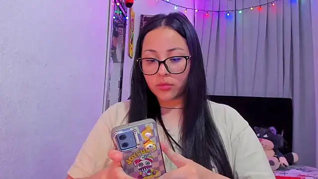 Bella-Gema: απευθείας συνομιλία ΧΧΧ