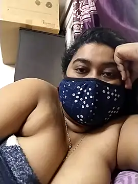 Show modela indianlisa5 na web-kameri