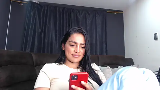 Chat XXX en directo de fairylatin222