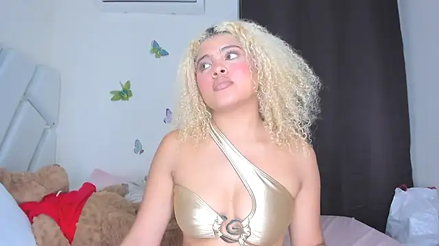 sofiacastillo01 Adlı Modelin Canlı XXX Sohbeti