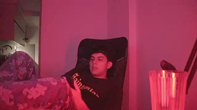 Show modela Tony_Hoffa na web-kameri