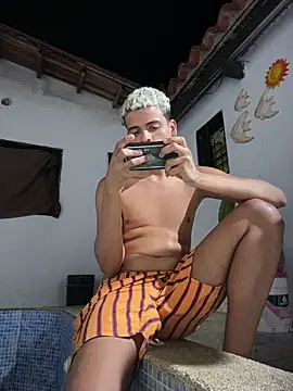 PrincesLeo's Live XXX Chat