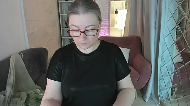 AlexandraKind live XXX chat