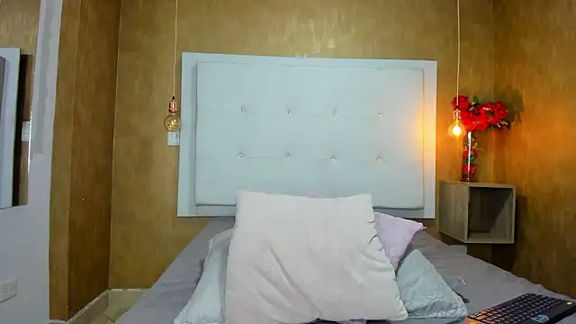 Milaspetite Live XXX-chat